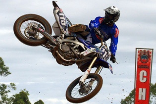 Com pista 
